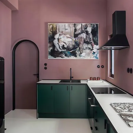 Esperinos Hybrid Design *