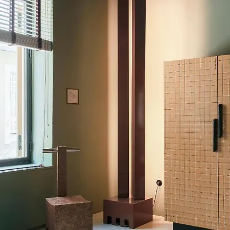 Esperinos Hybrid Design Atena